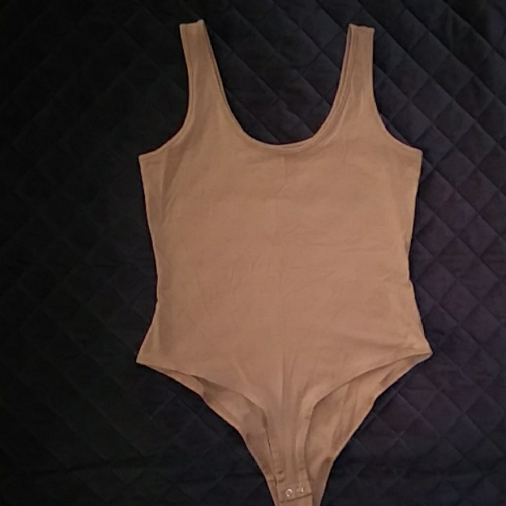 NWOT Banana Republic bodysuit, sz XS (fits S-M)